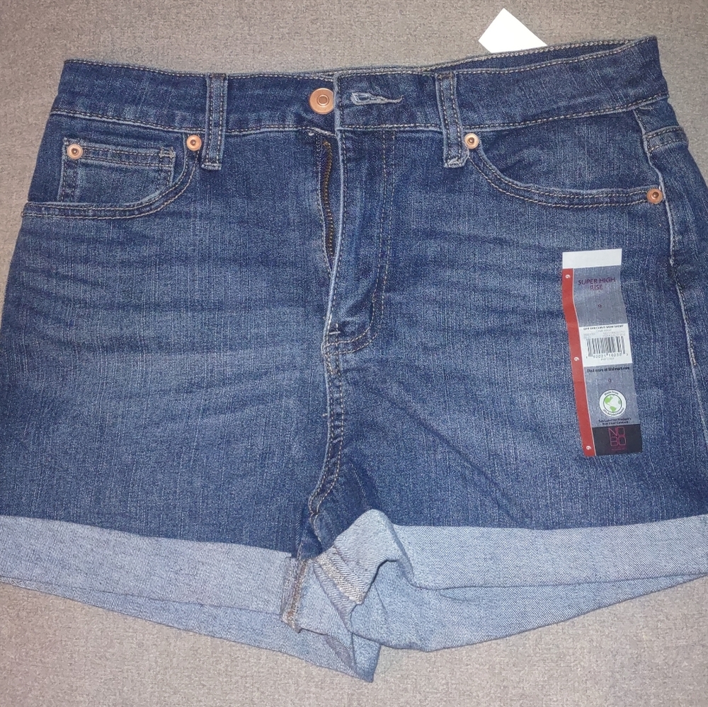 No Boundaries Curvy Mom Jeans Shorts